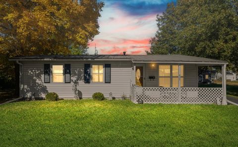 Tiny photo for 407 W Oak Street, Leroy, IL 61752 (MLS # 12510553)