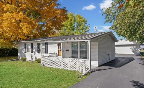Tiny photo for 407 W Oak Street, Leroy, IL 61752 (MLS # 12510553)
