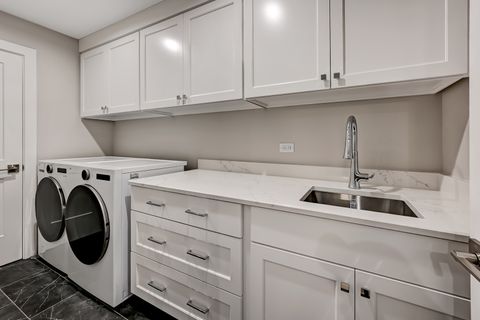 Tiny photo for 133 Harding Court, Glen Ellyn, IL 60137 (MLS # 12539433)