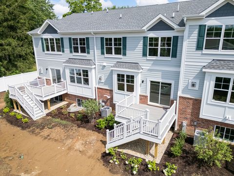 Tiny photo for 133 Harding Court, Glen Ellyn, IL 60137 (MLS # 12539433)