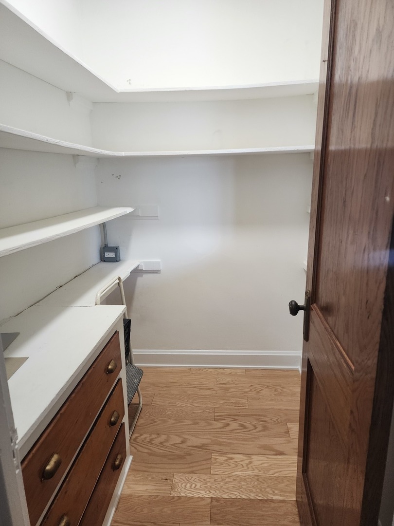 5025 W Berenice Avenue 2R - Photo 4