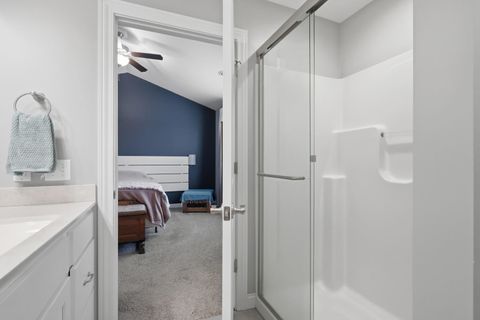 Tiny photo for 4428 Slate Creek Drive, Bettendorf, IA 52722 (MLS # 12584664)