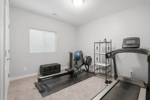 Tiny photo for 4428 Slate Creek Drive, Bettendorf, IA 52722 (MLS # 12584664)