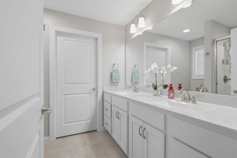 Tiny photo for 4428 Slate Creek Drive, Bettendorf, IA 52722 (MLS # 12584664)