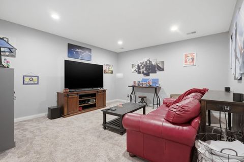 Tiny photo for 4428 Slate Creek Drive, Bettendorf, IA 52722 (MLS # 12584664)