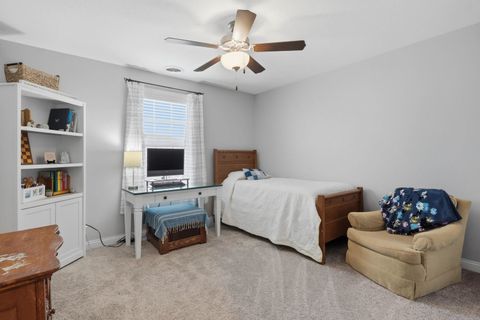 Tiny photo for 4428 Slate Creek Drive, Bettendorf, IA 52722 (MLS # 12584664)