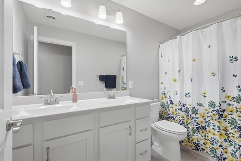 Tiny photo for 4428 Slate Creek Drive, Bettendorf, IA 52722 (MLS # 12584664)