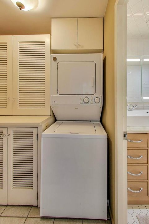 Tiny photo for 201 E Chestnut Street #24C, Chicago, IL 60611 (MLS # 12474155)