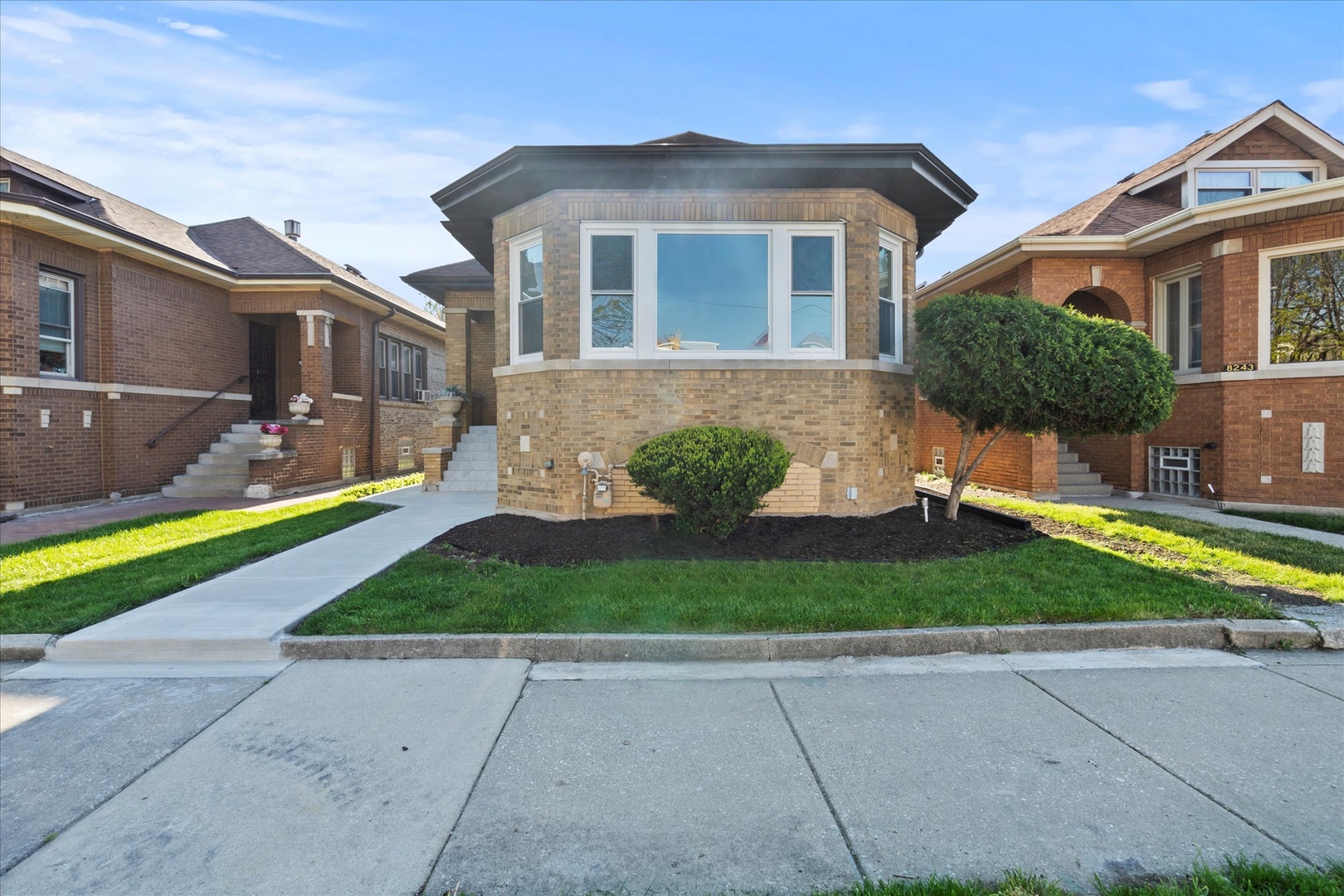 8241 S Aberdeen Street