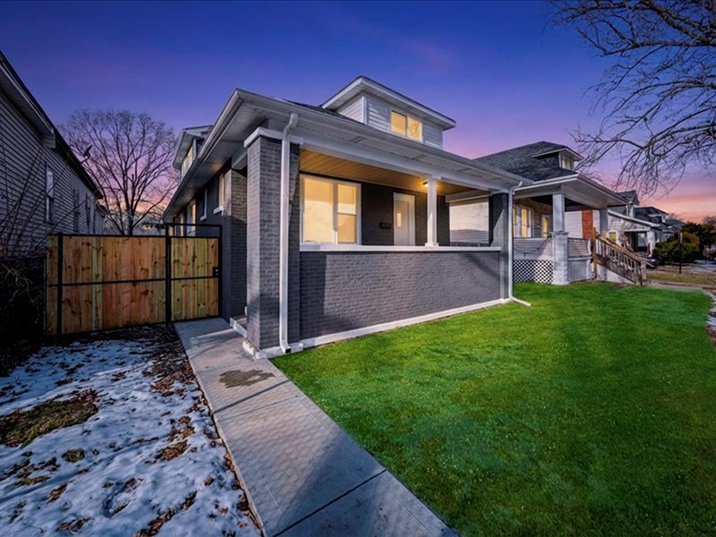 11348 S Stewart Avenue