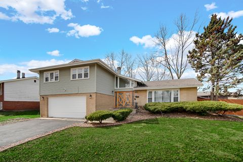 Tiny photo for 18842 Morgan Street, Homewood, IL 60430 (MLS # 12599022)