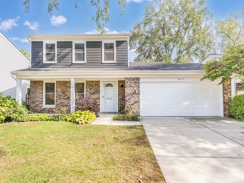 Photo of 5015 Rochester Drive, Hoffman Estates, IL 60010 (MLS # 12489423)