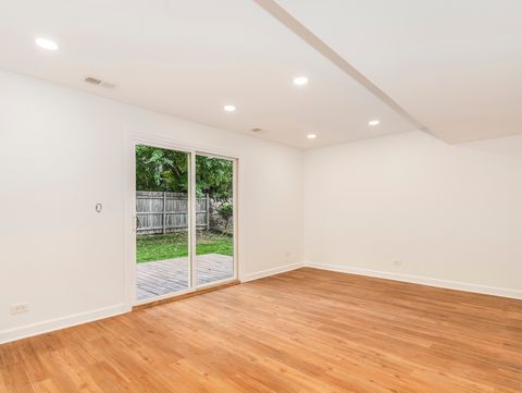 Tiny photo for 5015 Rochester Drive, Hoffman Estates, IL 60010 (MLS # 12489423)