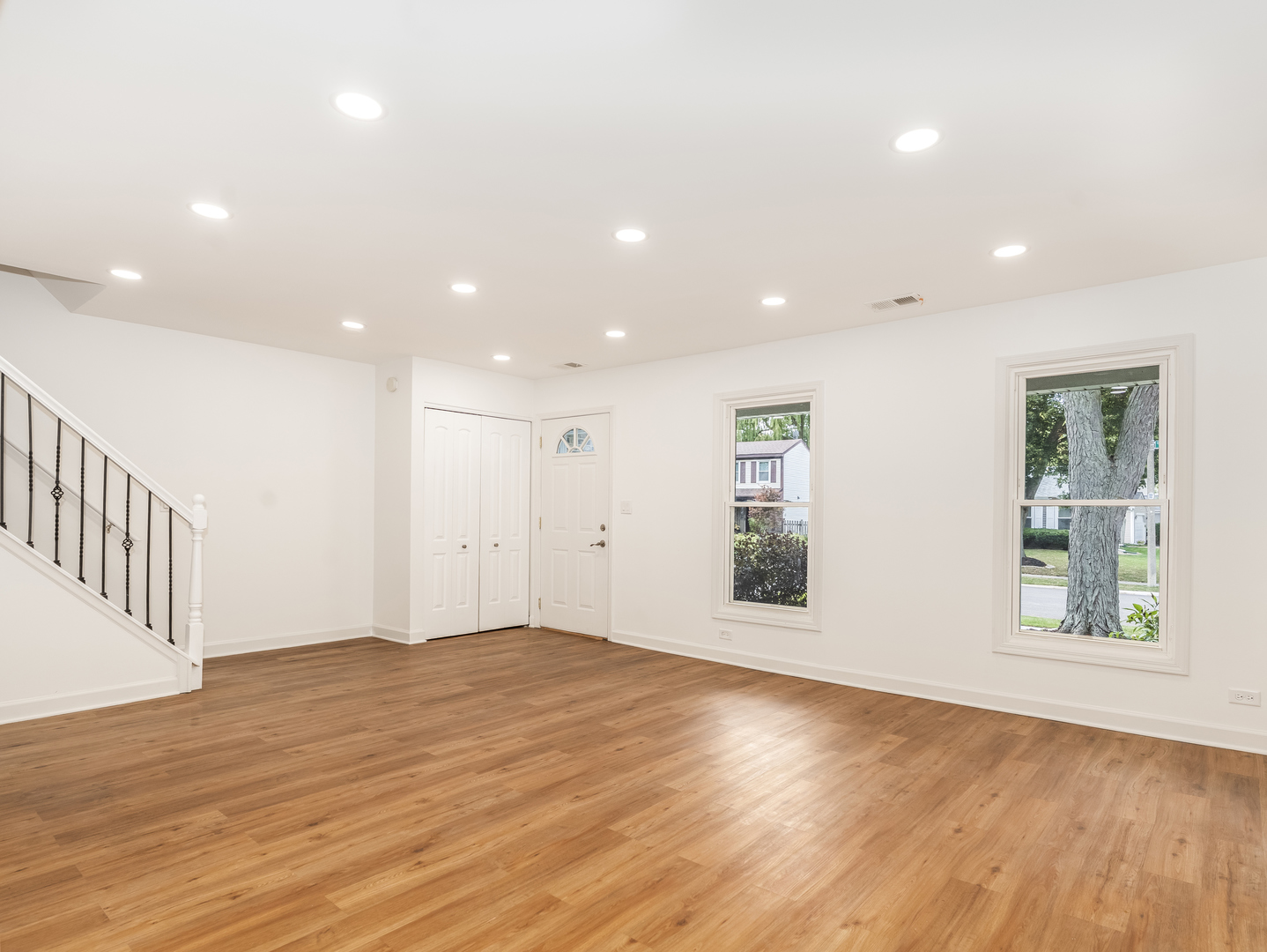 5015 Rochester Drive