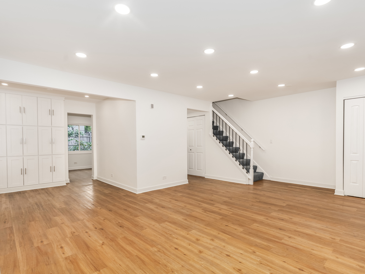 5015 Rochester Drive