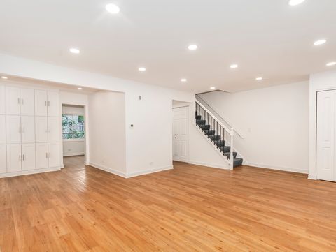 Tiny photo for 5015 Rochester Drive, Hoffman Estates, IL 60010 (MLS # 12489423)