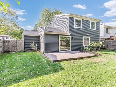 Tiny photo for 5015 Rochester Drive, Hoffman Estates, IL 60010 (MLS # 12489423)