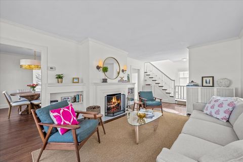 Tiny photo for 1917 Greenwood Avenue, Wilmette, IL 60091 (MLS # 12604734)