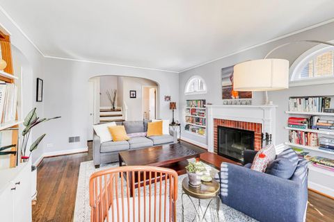 Tiny photo for 1507 Cleveland Street, Evanston, IL 60202 (MLS # 12566685)