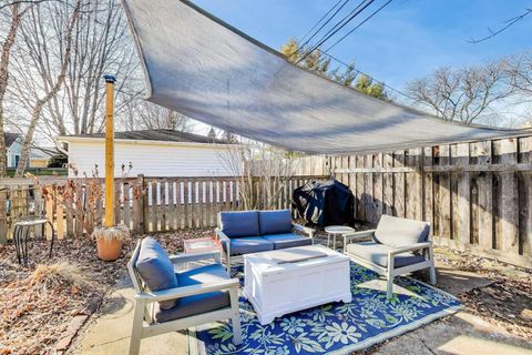 Tiny photo for 1507 Cleveland Street, Evanston, IL 60202 (MLS # 12566685)