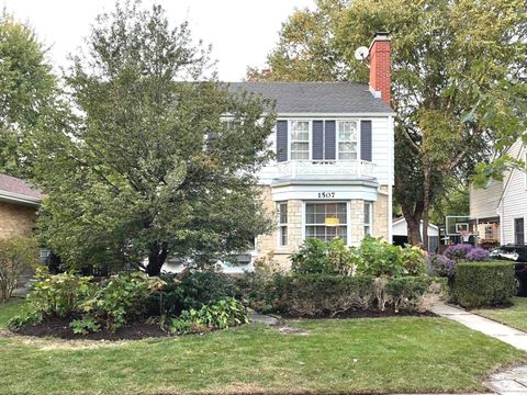 Tiny photo for 1507 Cleveland Street, Evanston, IL 60202 (MLS # 12566685)