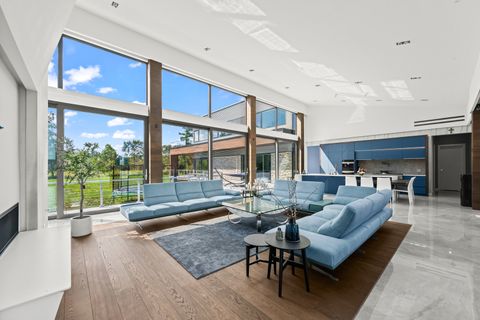 Tiny photo for 711 Becker Road, Glenview, IL 60025 (MLS # 12508323)