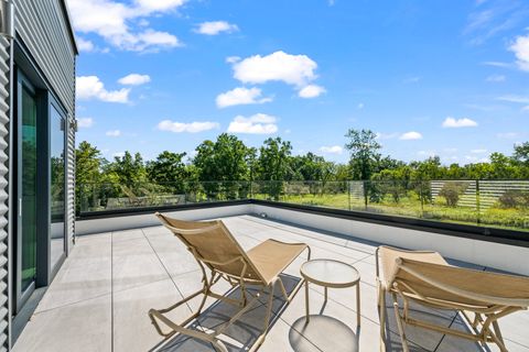 Tiny photo for 711 Becker Road, Glenview, IL 60025 (MLS # 12508323)