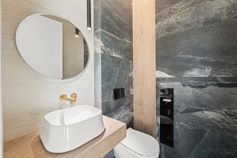 Tiny photo for 711 Becker Road, Glenview, IL 60025 (MLS # 12508323)