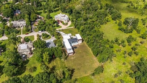 Tiny photo for 711 Becker Road, Glenview, IL 60025 (MLS # 12508323)