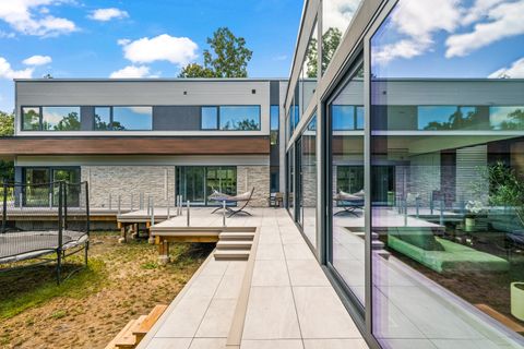 Tiny photo for 711 Becker Road, Glenview, IL 60025 (MLS # 12508323)