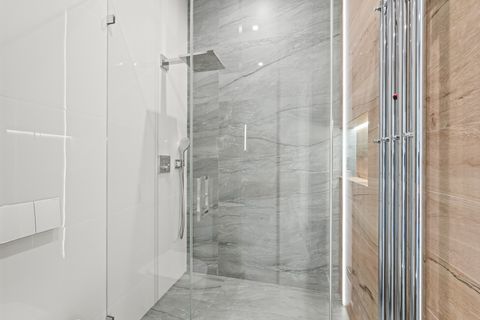 Tiny photo for 711 Becker Road, Glenview, IL 60025 (MLS # 12508323)