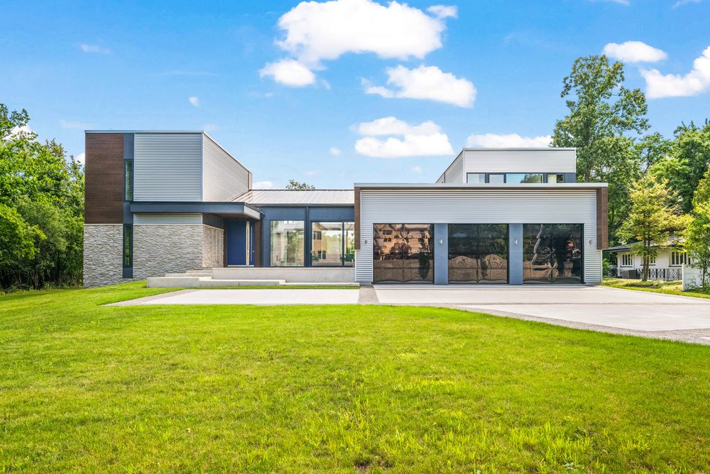 Photo for 711 Becker Road, Glenview, IL 60025 (MLS # 12508323)