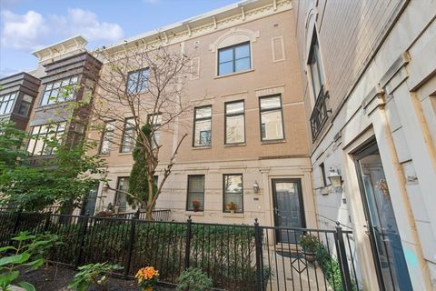 Tiny photo for 1816 S Indiana Avenue #B, Chicago, IL 60616 (MLS # 12606326)