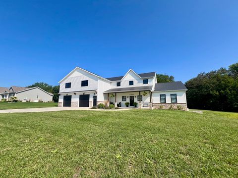 Tiny photo for 7845 Fitzgerald Road, Clinton, IL 61727 (MLS # 12443496)