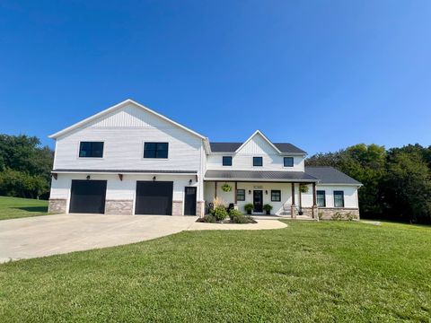 Tiny photo for 7845 Fitzgerald Road, Clinton, IL 61727 (MLS # 12443496)
