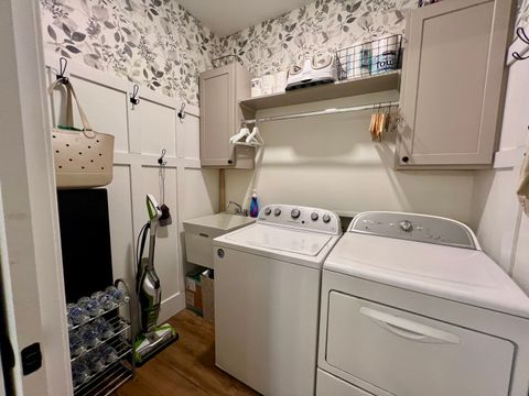 Tiny photo for 7845 Fitzgerald Road, Clinton, IL 61727 (MLS # 12443496)