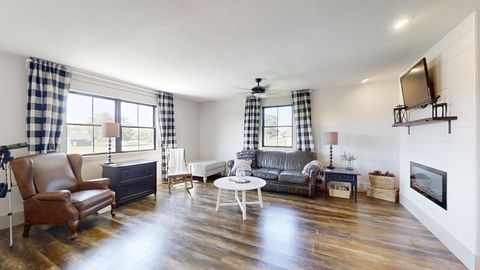 Tiny photo for 7845 Fitzgerald Road, Clinton, IL 61727 (MLS # 12443496)