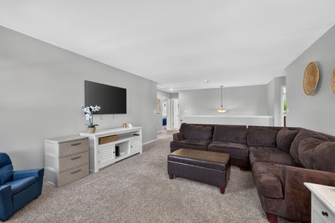 Tiny photo for 162 Hibiscus Lane, Elgin, IL 60124 (MLS # 12685843)