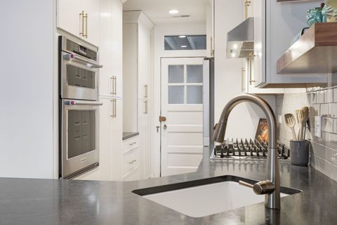 Tiny photo for 1118 Washington Boulevard #1A, Oak Park, IL 60302 (MLS # 12579871)