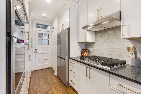 Tiny photo for 1118 Washington Boulevard #1A, Oak Park, IL 60302 (MLS # 12579871)