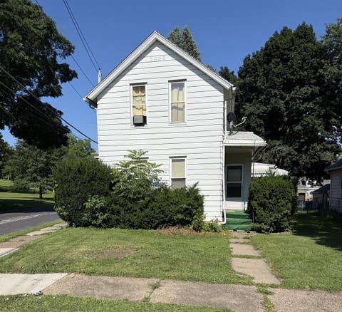 Photo of 739 N Howell Street, Davenport, IA 52802 (MLS # 12699170)