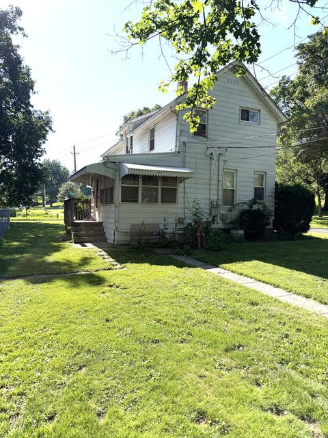 Tiny photo for 739 N Howell Street, Davenport, IA 52802 (MLS # 12699170)