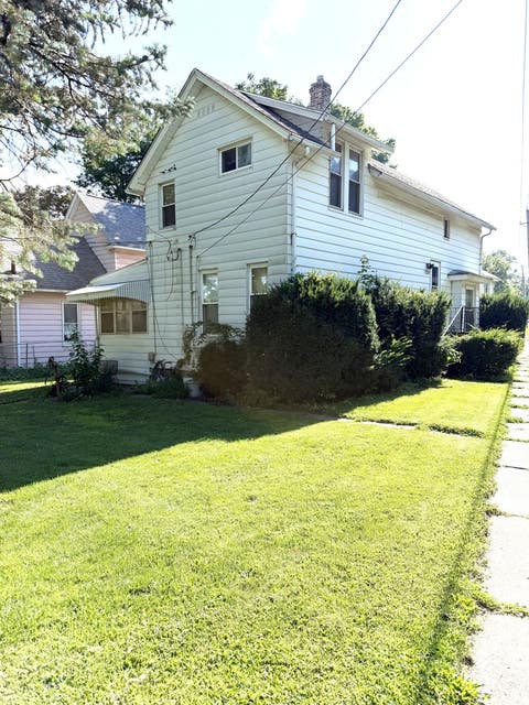 Tiny photo for 739 N Howell Street, Davenport, IA 52802 (MLS # 12699170)