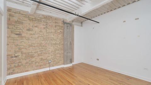 Tiny photo for 2545 S Dearborn Street #309, Chicago, IL 60616 (MLS # 12614470)
