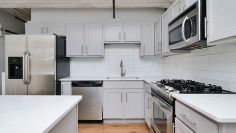 Tiny photo for 2545 S Dearborn Street #309, Chicago, IL 60616 (MLS # 12614470)