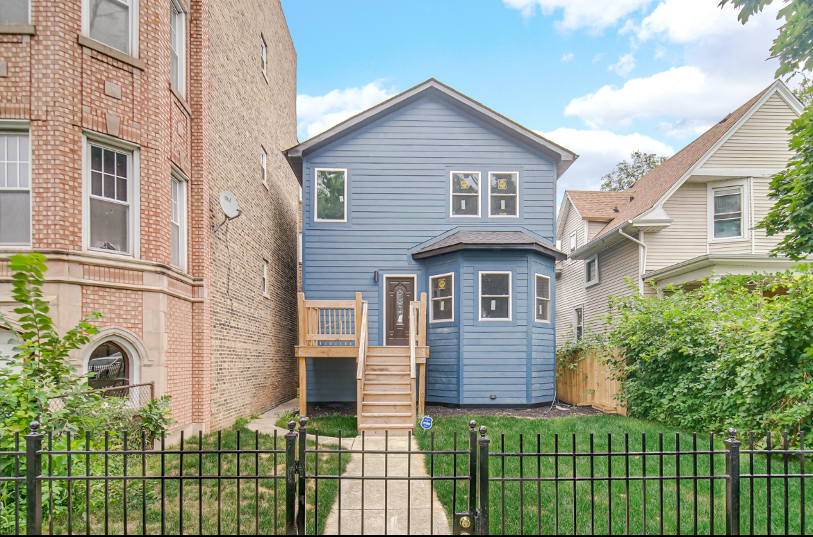 37 N Lotus Avenue