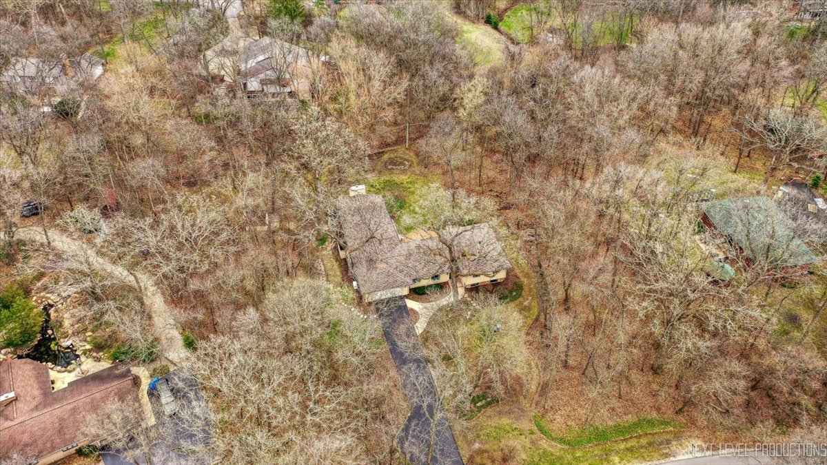 6N381 Old Homestead Road