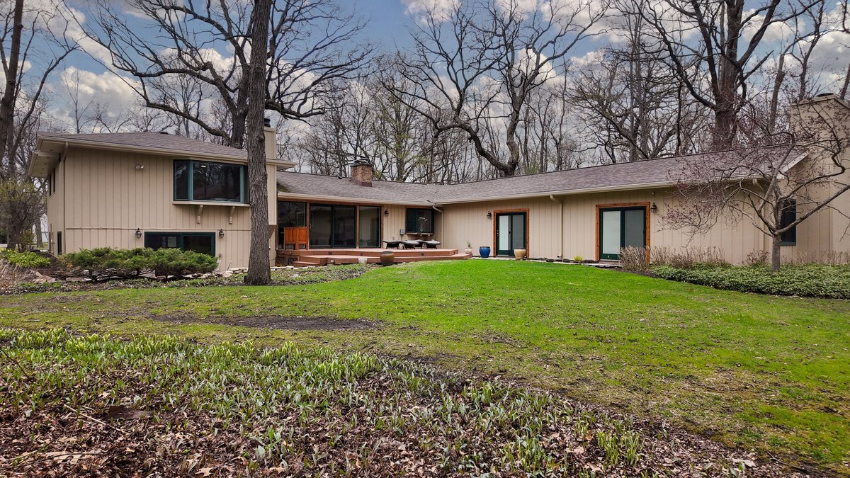 6N381 Old Homestead Road