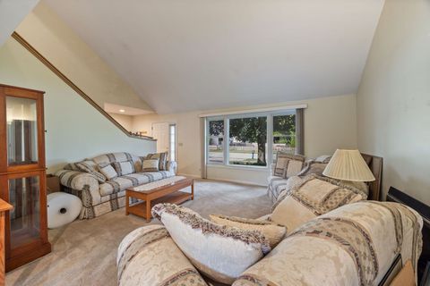 Tiny photo for 701 Garth Road, Wheeling, IL 60090 (MLS # 12523178)