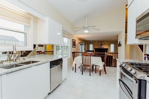 Tiny photo for 814 Dunhill Drive, Buffalo Grove, IL 60089 (MLS # 12610632)